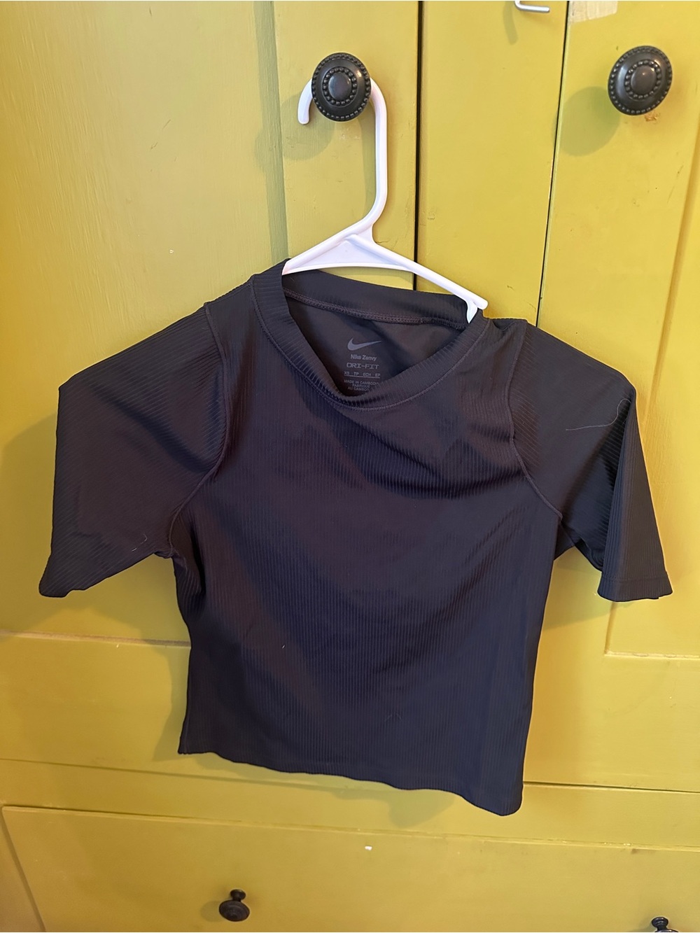Nike Black Ribbed Cropped Short Sleeve Top